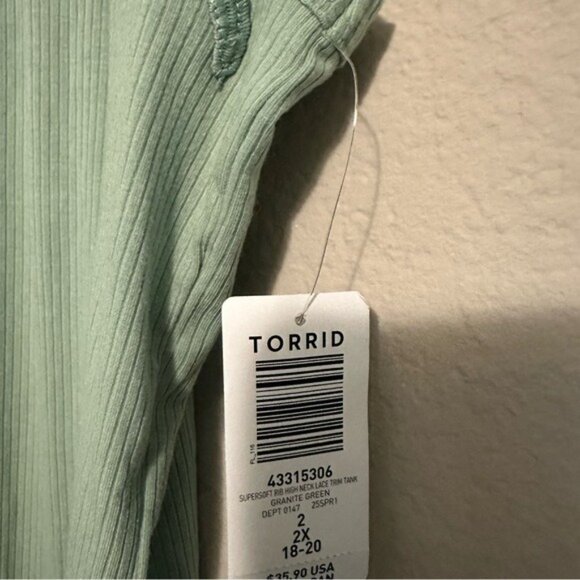 Torrid Mint Light Green Ribbed Tank Top Size 2X NWT - Picture 8 of 11